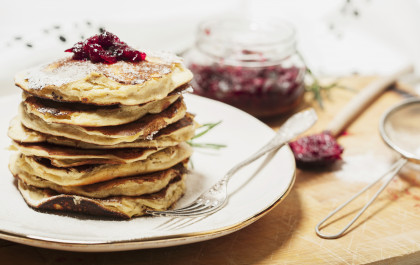 Pancakes with cranberry jam (gluten-free, dairy-free, sugar free)