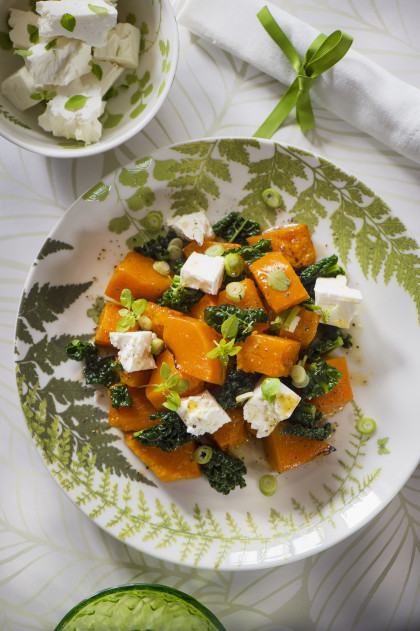 Pumpkin salad with goat's cheese and kale