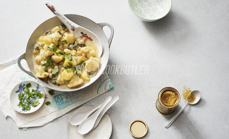 Cauliflower curry with chickpeas | preview