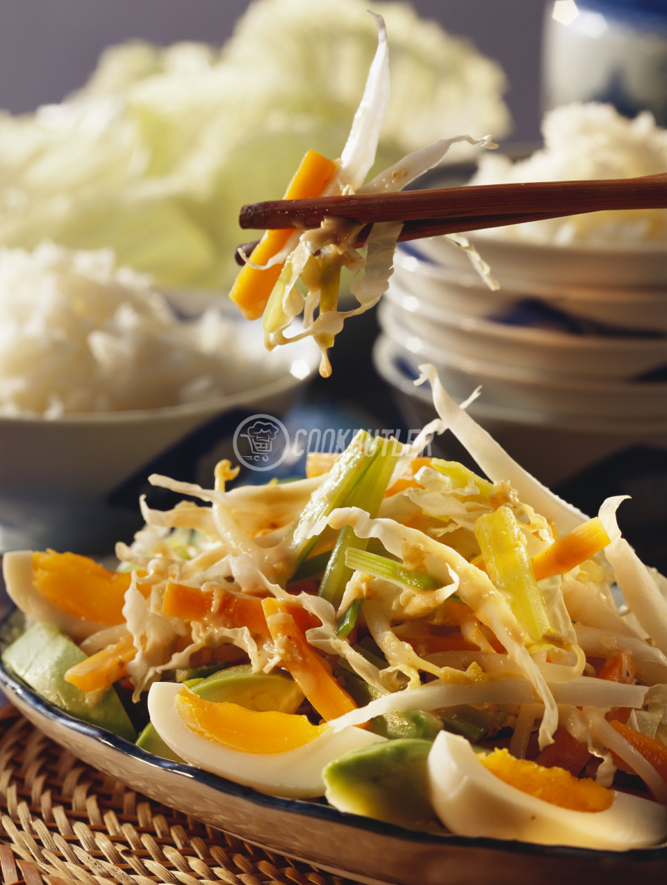 Gado gado (Indonesian vegetable salad with boiled egg) | zoom - preview