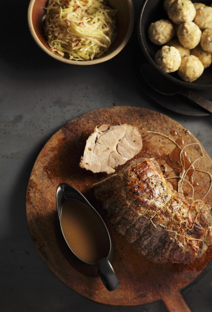 Roast pork with white cabbage and bread dumplings