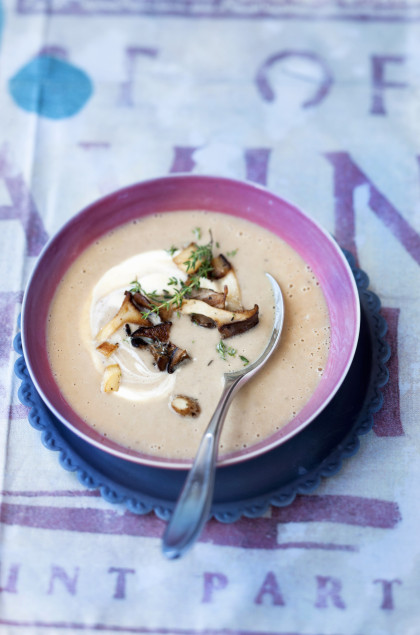 Chestnut soup with mushrooms and thyme