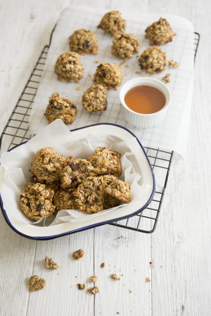 Breakfast biscuits with oats and honey (gluten-free, dairy-free)