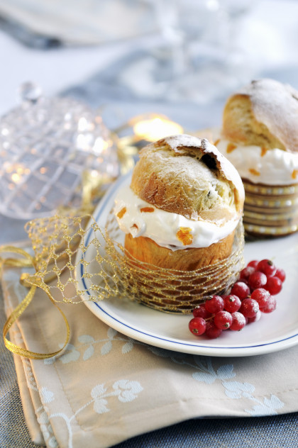 Mini panettone filled with cream and candied fruits