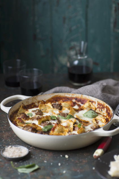 Ravioli bake with meatballs and basil (gluten-free)