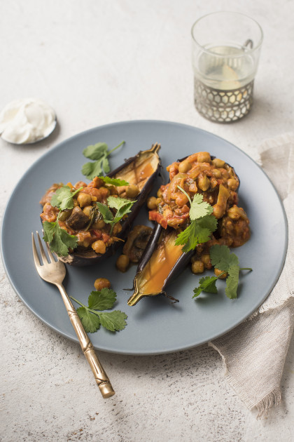 Roasted aubergine with vegetarian curry and coriander