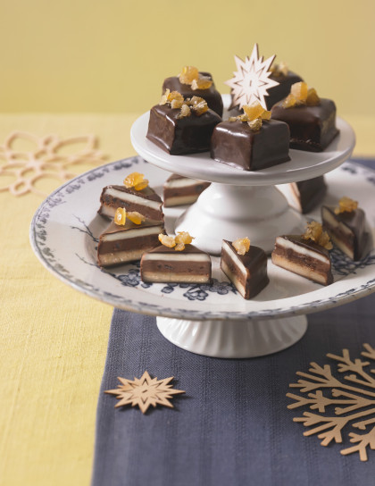 Dominosteine (chocolate covered sweets with marzipan and gingerbread) for Christmas