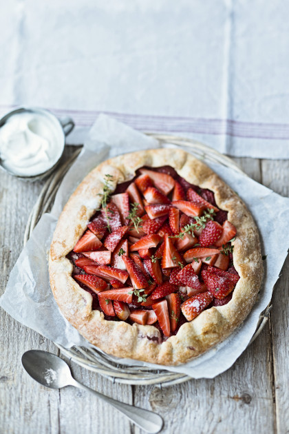 Strawberry tart with almond cream (gluten-free)