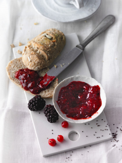 Berry jam with chia seeds (sugar free)