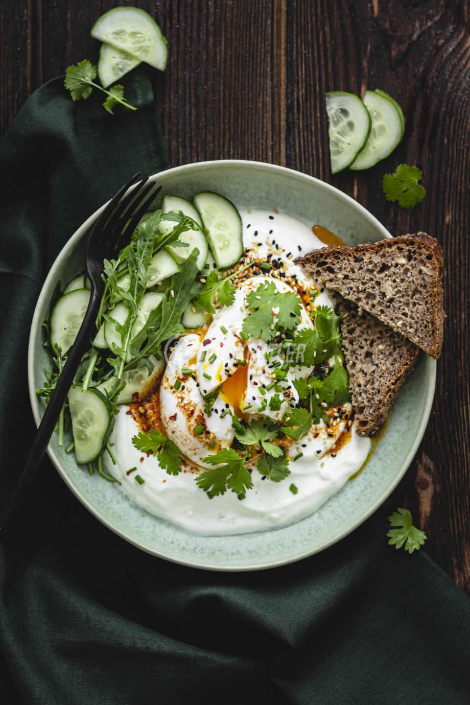 Cilbir (poached egg with yogurt, Turkey) (keto) | preview