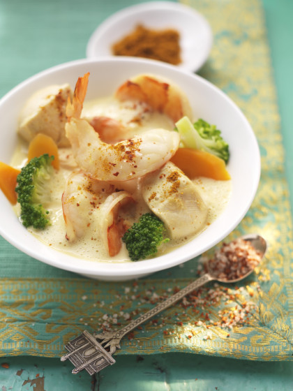 Chicken and broccoli curry with prawns (Indai)