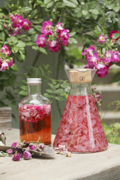 Rose petals in vinegar