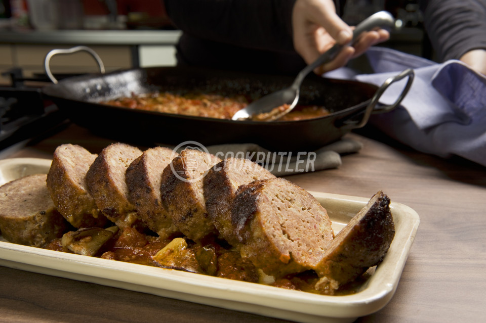 Polpettone ai porcini (meat loaf with porcini mushrooms, Italy) | preview