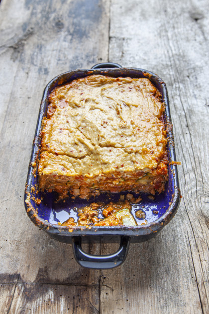 Vegan lasagne with courgettes and peas