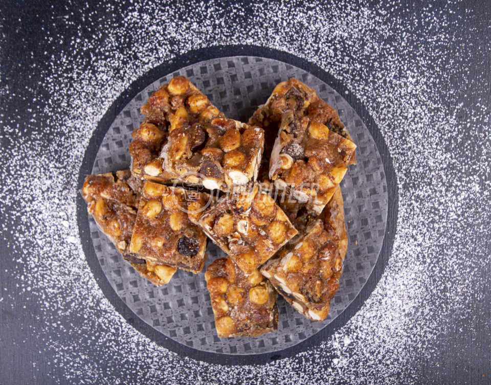 Panforte with nuts, figs and honey (Italian Christmas biscuits) | preview