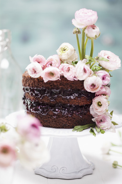 Spring chocolate cake with beetroot and buttercups